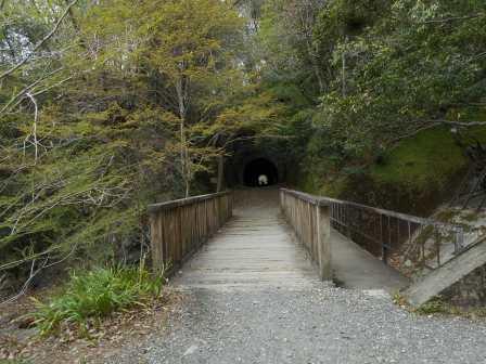 長尾山第2トンネル